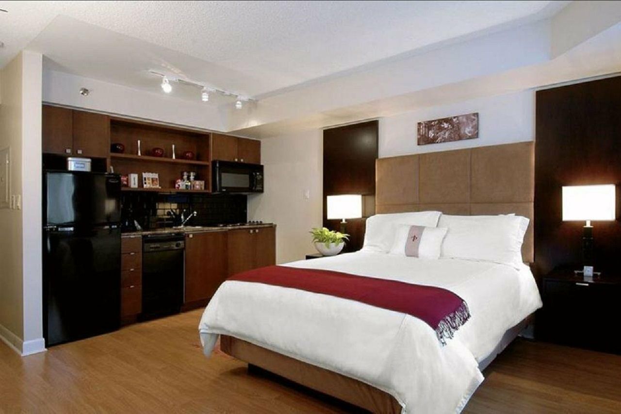 Pantages Hotel Toronto Centre Екстер'єр фото